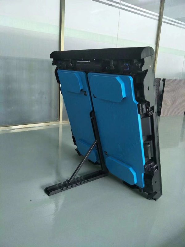 P8 Football Stadium Perimeter LED Screen Display 960×960 12